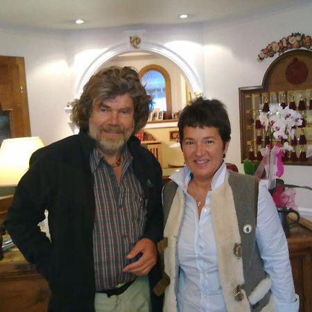 Hotel Regina ซานมาร์ตีโนดีกัสตรอสซา ภายนอก รูปภาพ